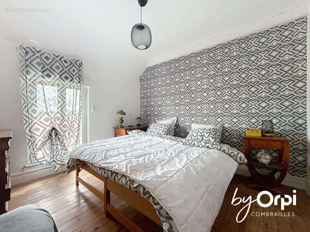 Maison à SAINT-ELOY-LES-MINES