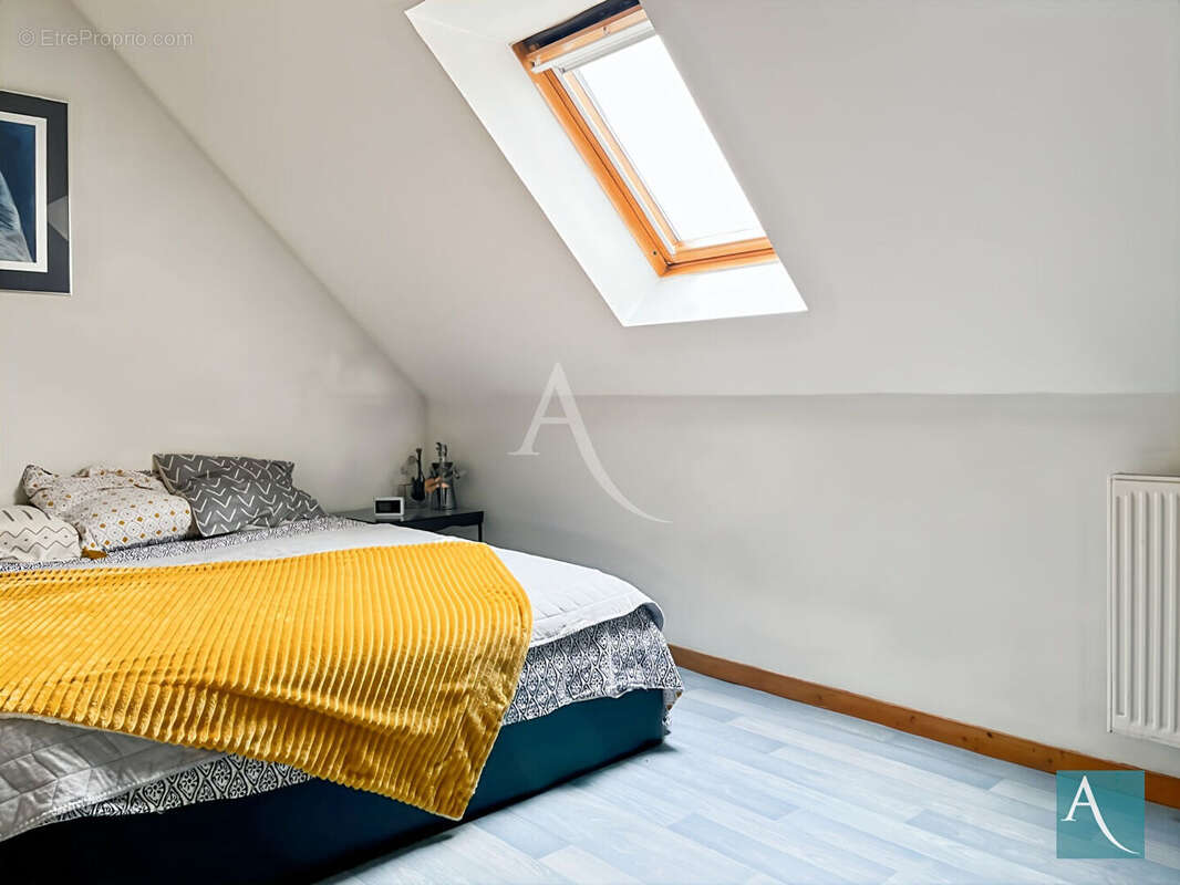 Maison à MORIGNY-CHAMPIGNY