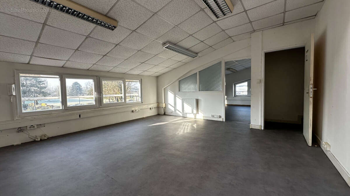 Autre à NOGENT-SUR-OISE