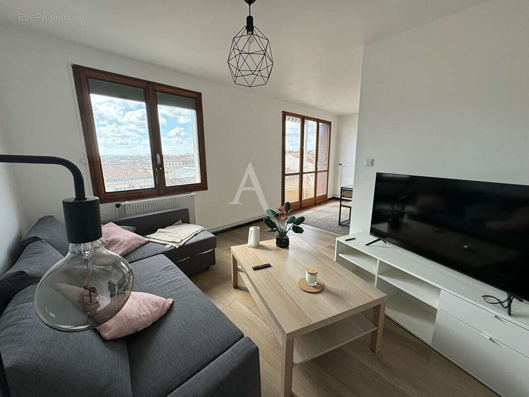 Appartement à NIMES
