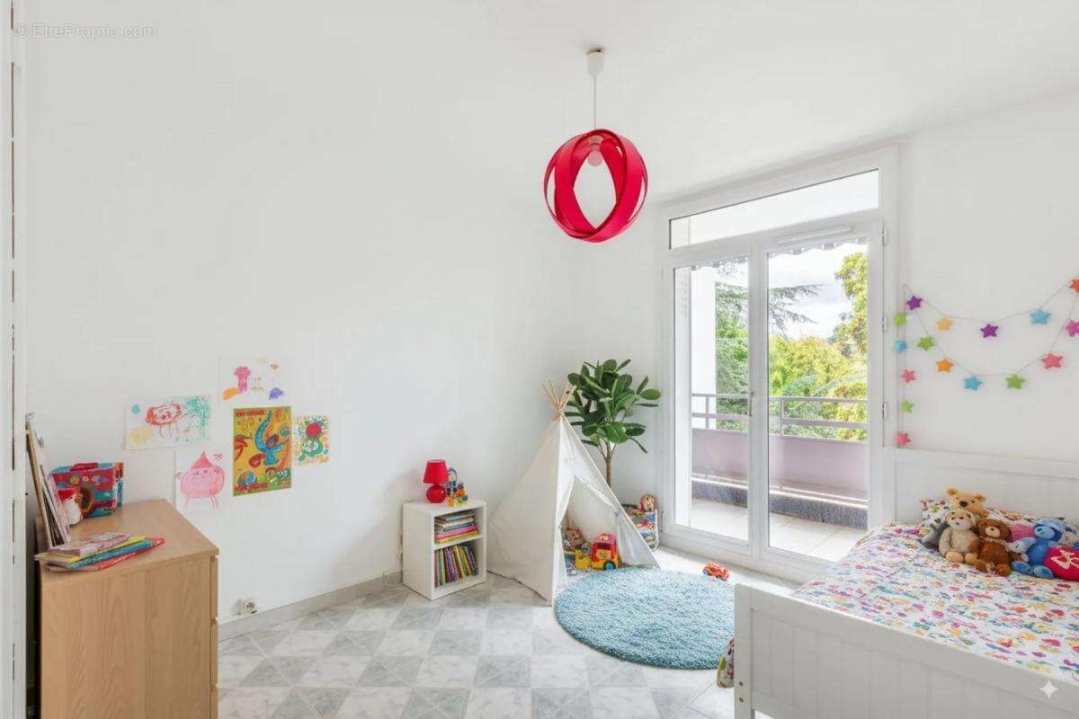 Appartement à LYON-5E