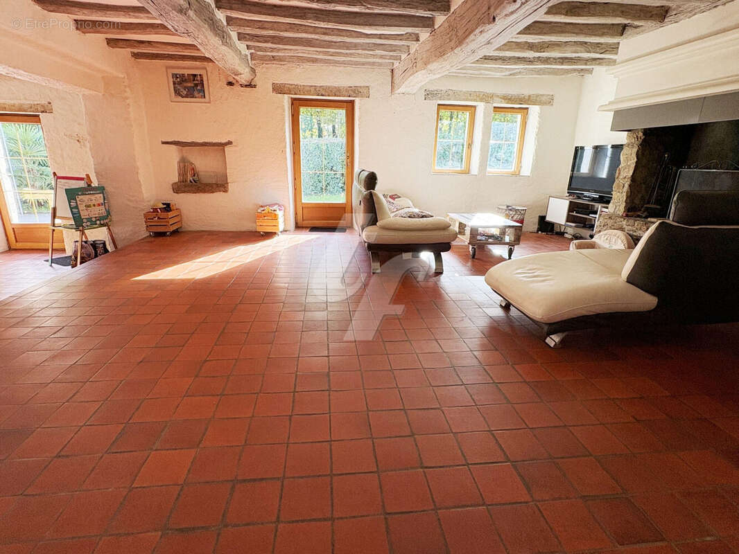 Maison 170 m² à Grandchamps-Des-Fontaines  - photo 3