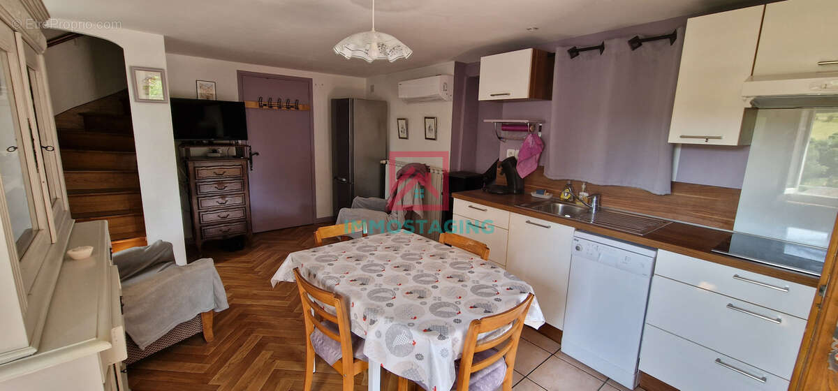 Maison à COMBRET