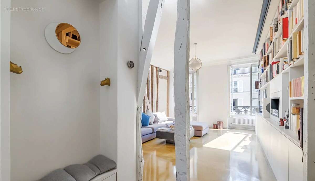 Appartement à PARIS-10E