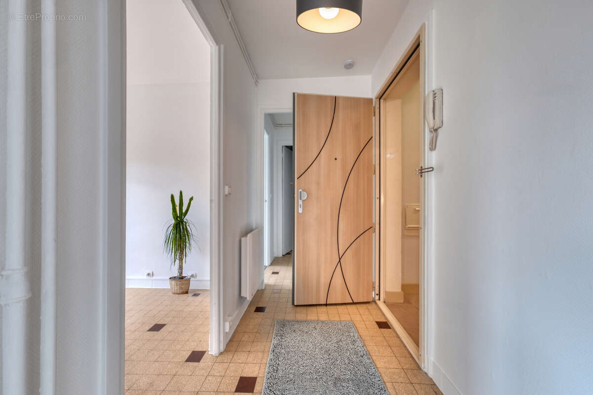 Appartement à LIMOURS