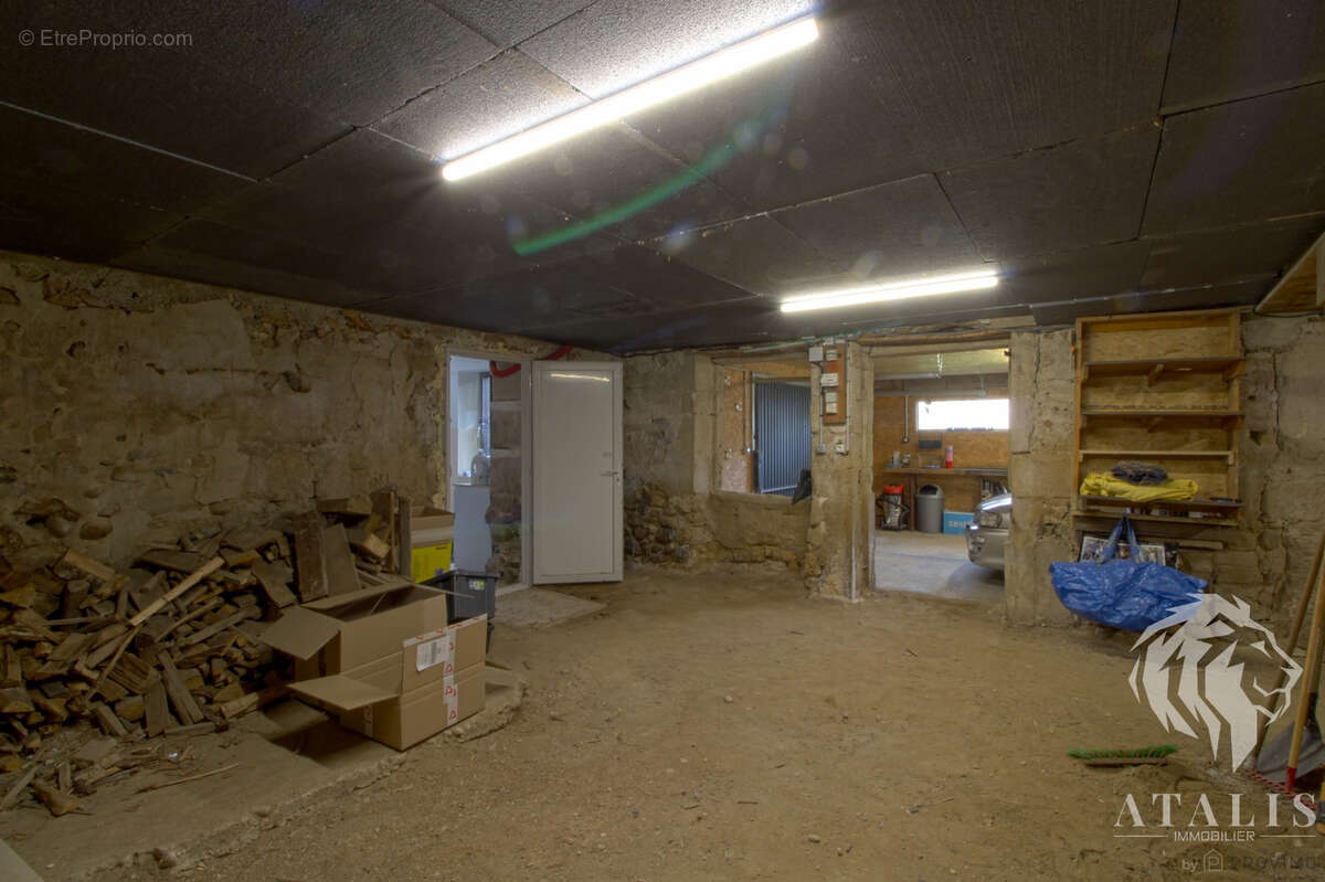 Maison à SAINT-LATTIER