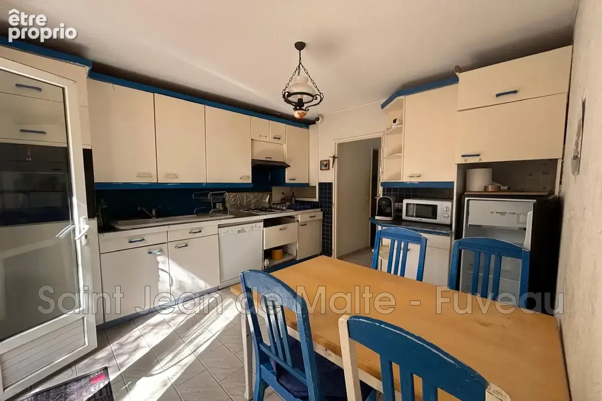 Maison 5 pièces 142 m² à vendre à Greasque (13850) - photo 7