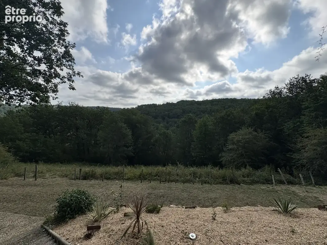 Périgord noir   maison de caractère avec piscine, 4 terrasses et vue remarquable - photo 8