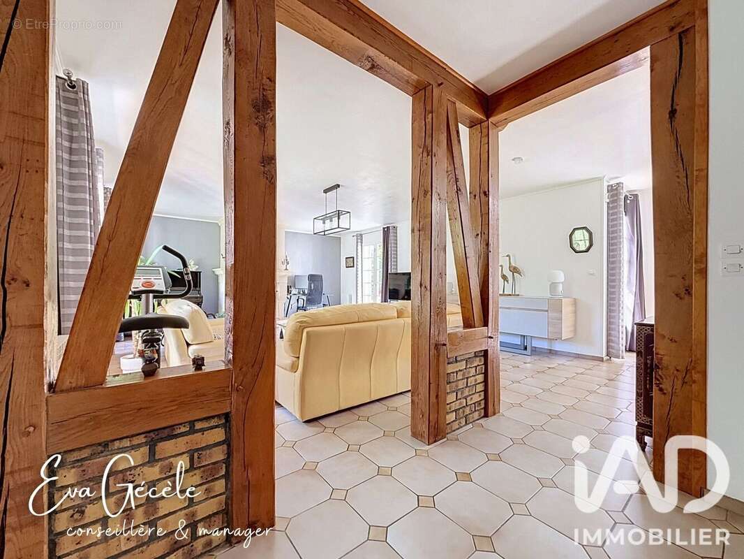 Maison 170 m² à Villette  - photo 3