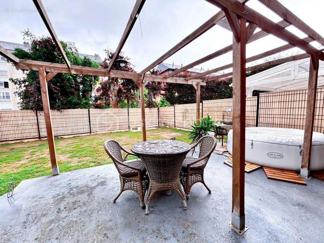 Maison à DOUCHY-LES-MINES