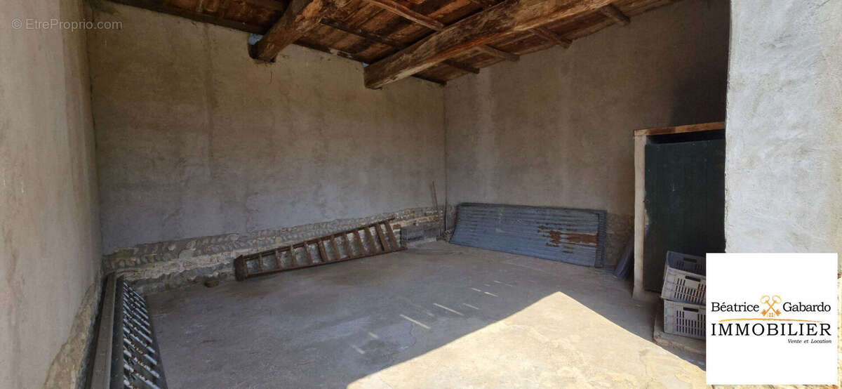 Maison Parcieux 4 pièce(s) 142 m2 - photo 6