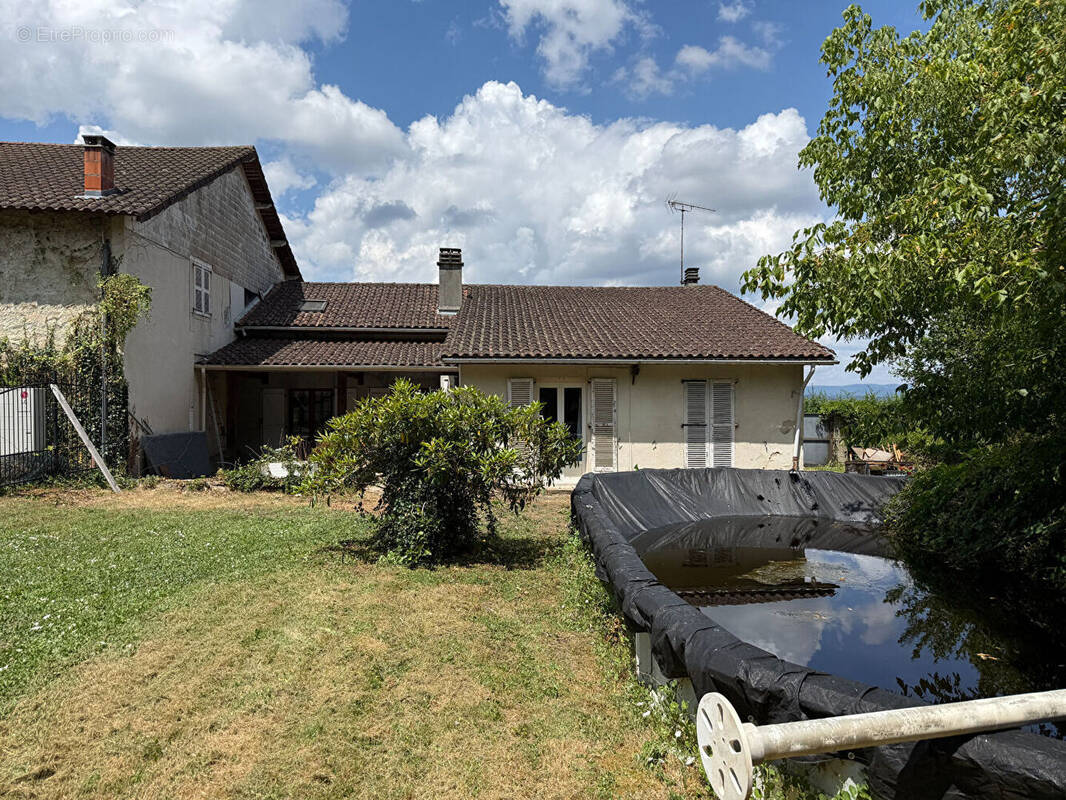 Maison à SAINT-JUST-LE-MARTEL