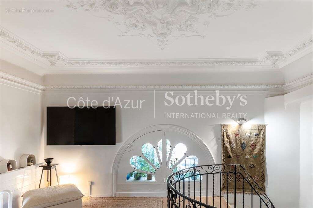Nice Cimiez : Appartement triplex 58 m² avec terrasse dans une demeure Belle Époque - photo 7