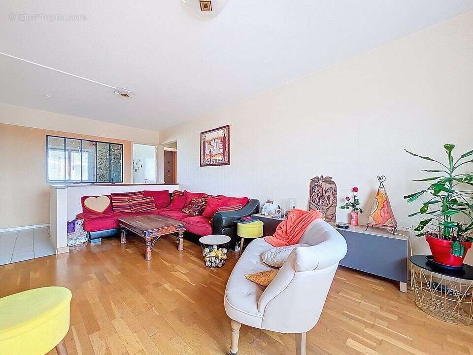 Appartement à SAINT-PRIEST