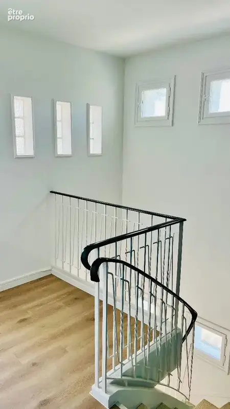 Appartement T4 rénové - Entre maison et appartement - Premier étage avec balcon & grand terrain privatif - photo 16