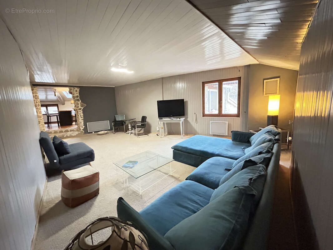 Maison à CORNEILHAN