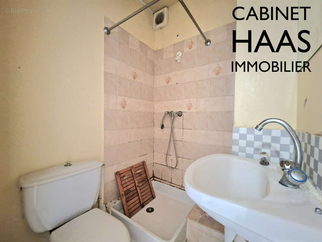 Salle d'eau - Appartement à IVRY-SUR-SEINE