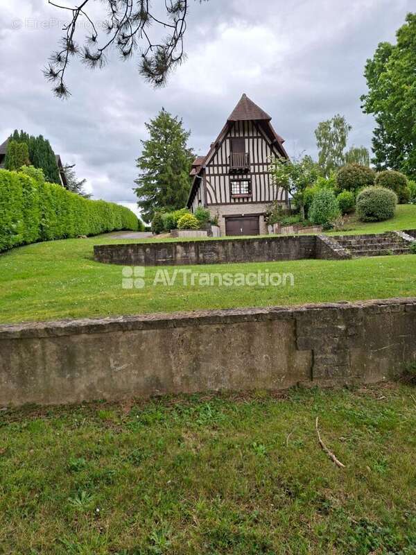 Maison à AMFREVILLE-LES-CHAMPS