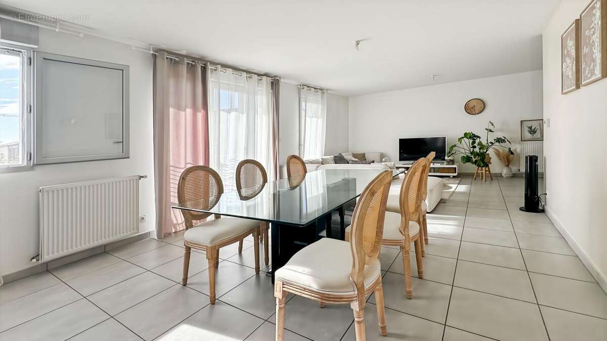 Appartement à BEAUMONT-LES-VALENCE