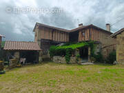 Maison à VIAZAC