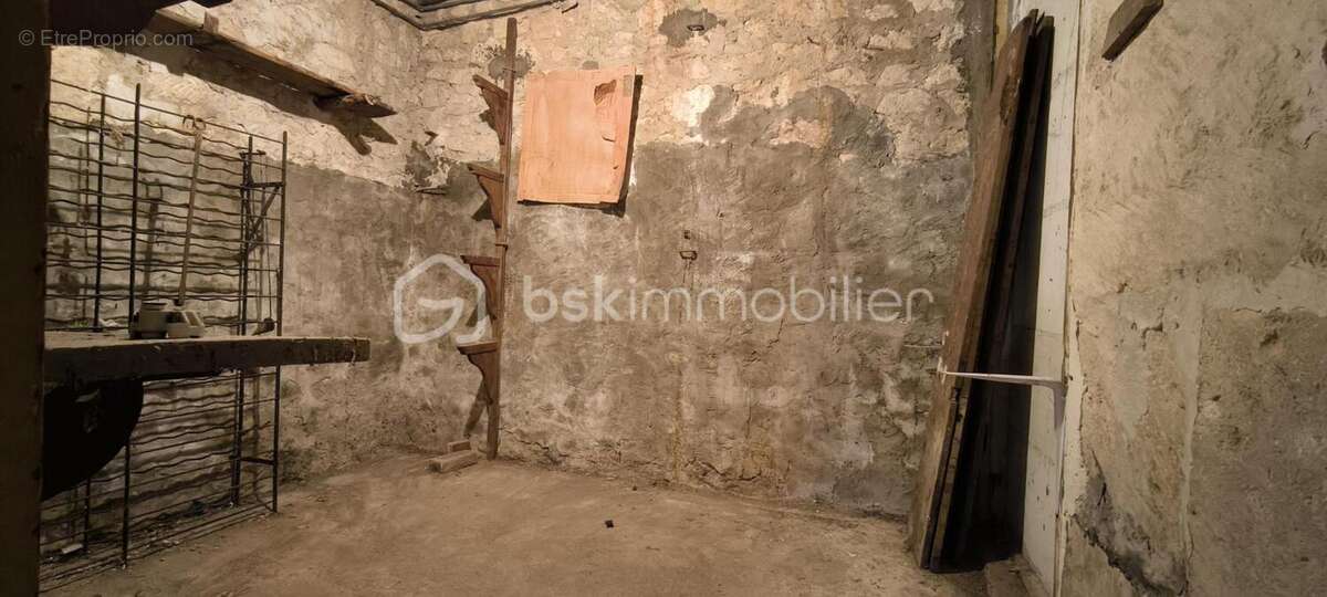 A vendre maison avec un jardin et 2 places de parking sur Vernègues - photo 13