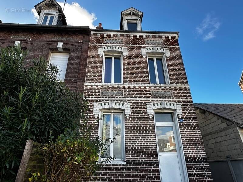 Maison à LE PETIT-QUEVILLY