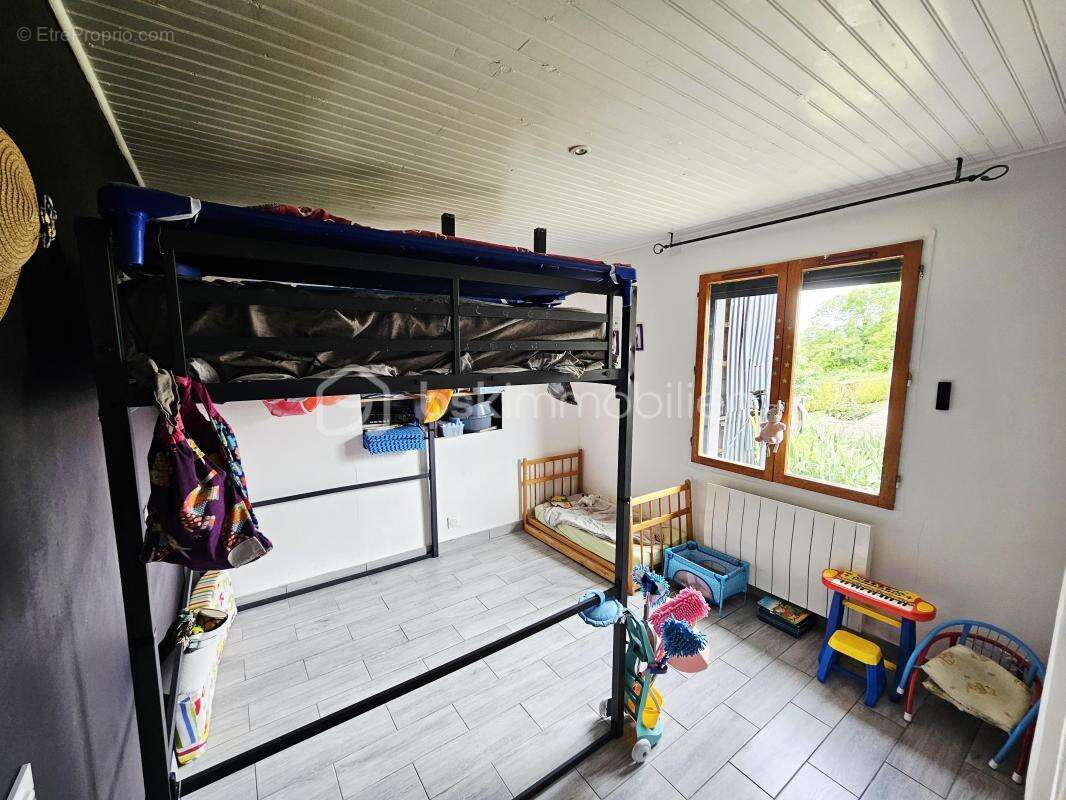 À VENDRE – Maison familiale de plain-pied avec grand terrain – Cournon-d'Auvergne - photo 13