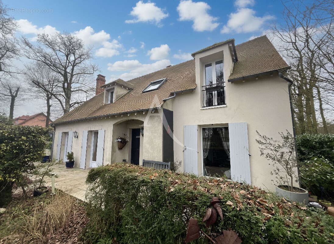 Maison à DOURDAN