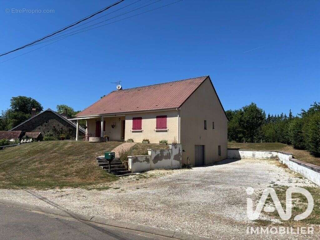 Maison 129 m² à Champsevraine  - photo 2