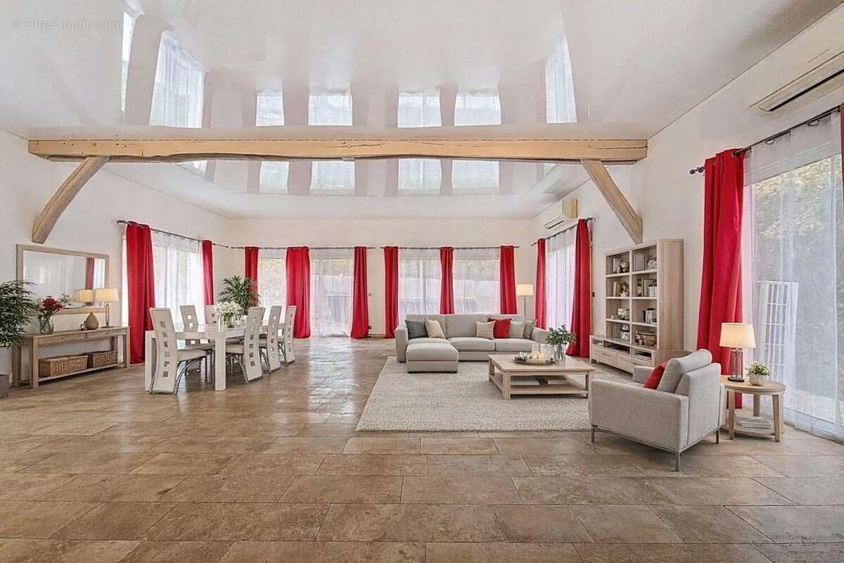 Photo 3 - Maison à ROMILLY-SUR-SEINE