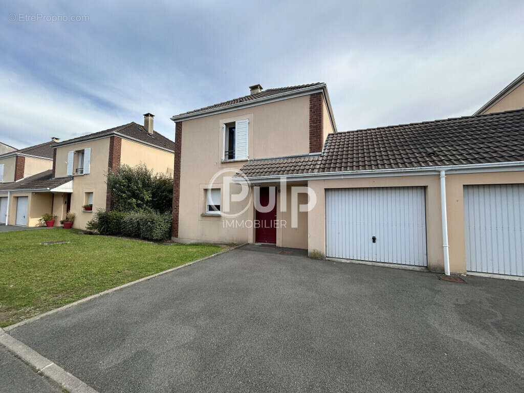 Maison à HENIN-BEAUMONT