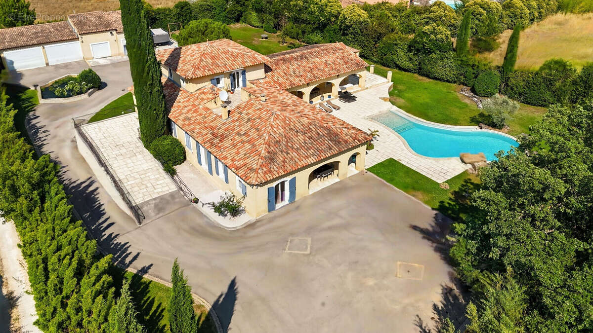 Maison à PEYNIER