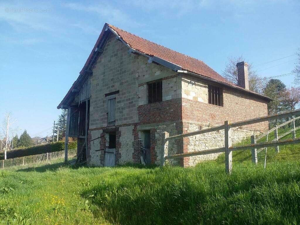 Maison à LA CHAPELLE-YVON