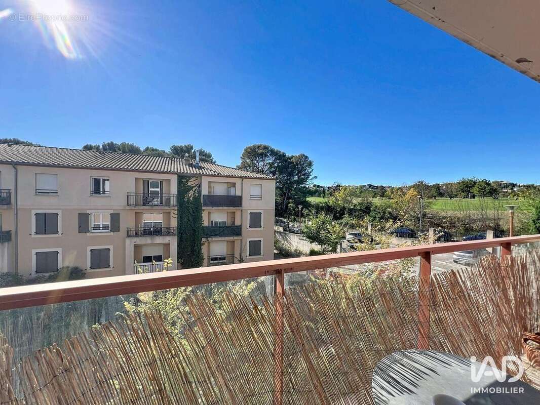 Photo 2 - Appartement à JUVIGNAC