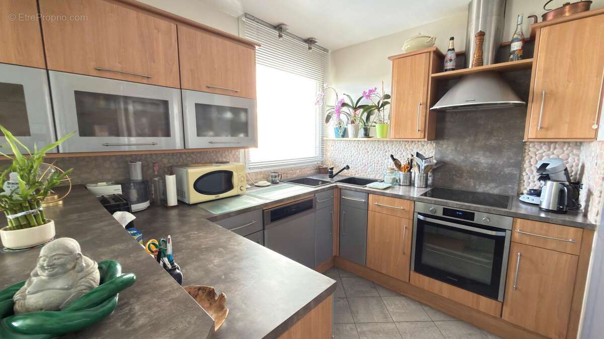 Appartement à NEUILLY-PLAISANCE