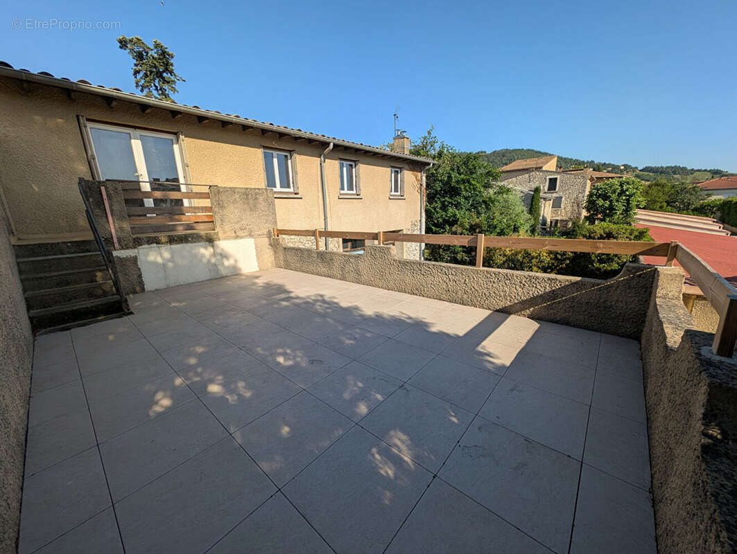 Appartement à SAINT-PERAY