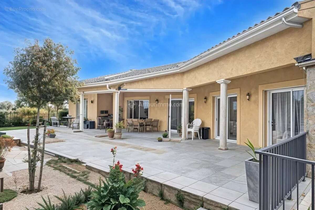 Maison à CASTELNAU-DE-LEVIS