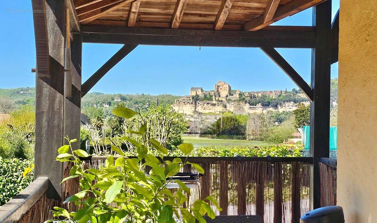 Maison à VEZAC