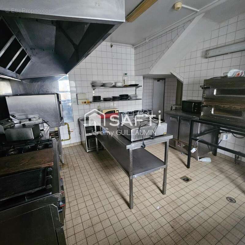 Photo 4 - Commerce à VARENNES-SUR-ALLIER