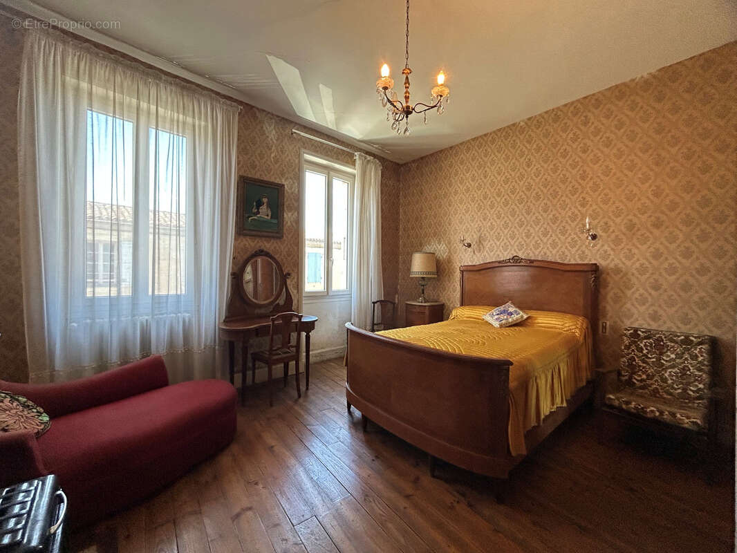 Maison à MAUVEZIN