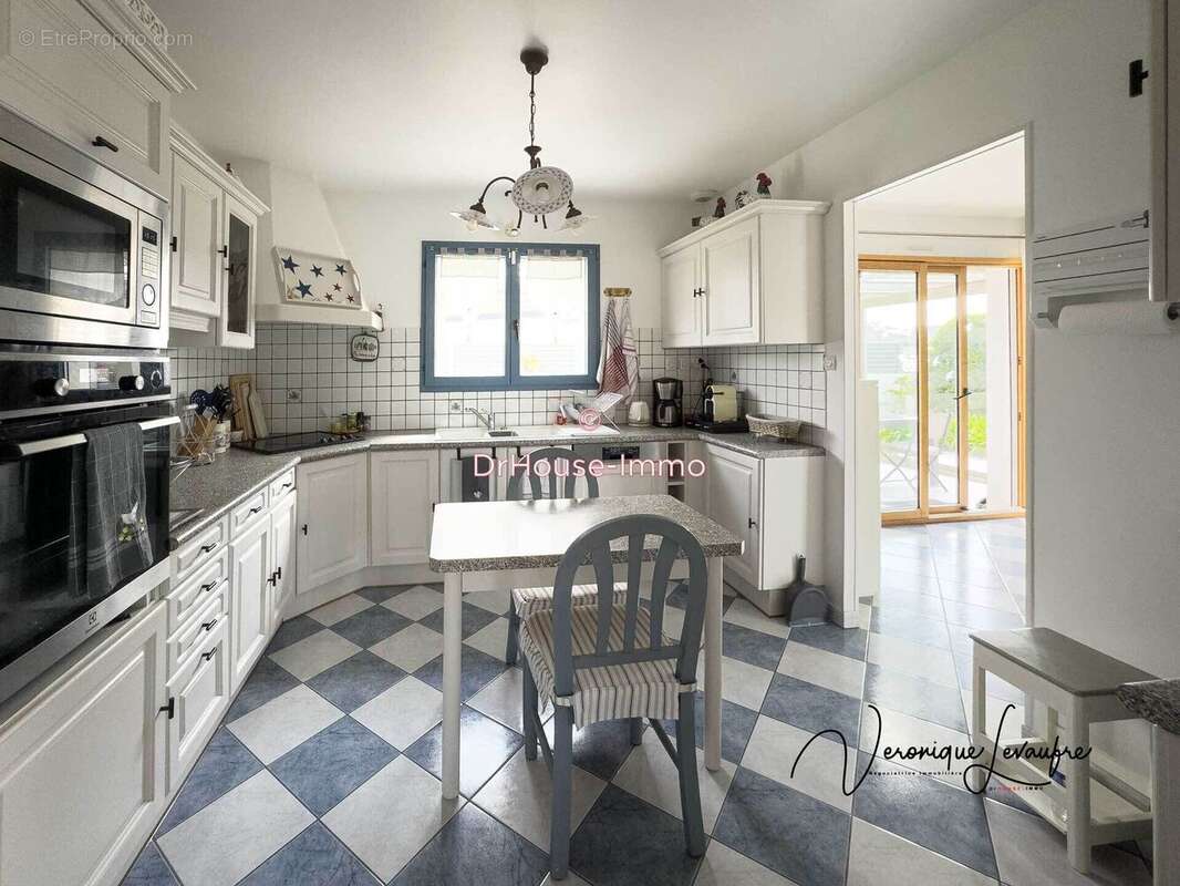 Maison à AGON-COUTAINVILLE