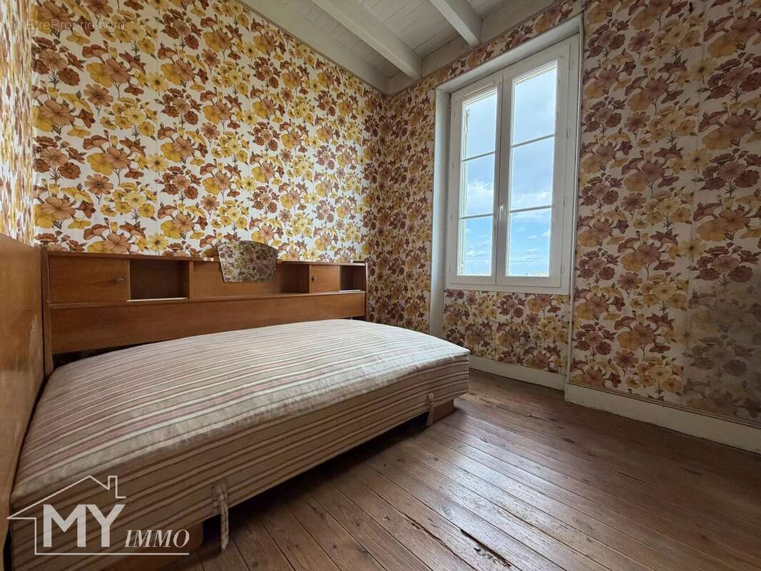 Maison à PINEUILH