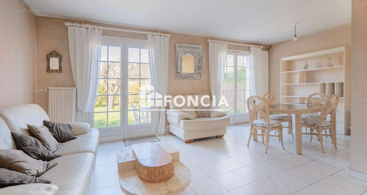 Maison à SAINT-DENIS-EN-VAL