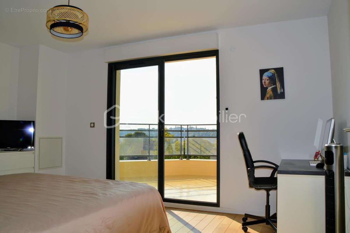 Maison à SAINTRY-SUR-SEINE