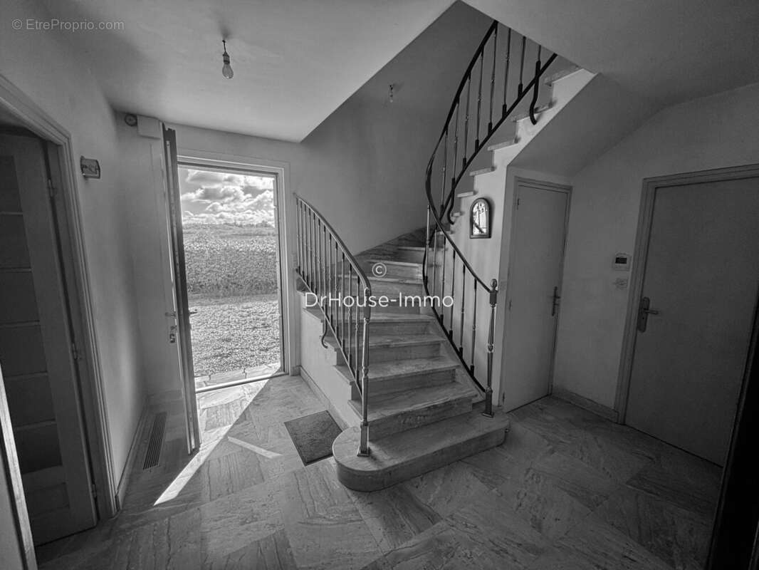 Maison 200 m² à Brignogan-Plage  - photo 13