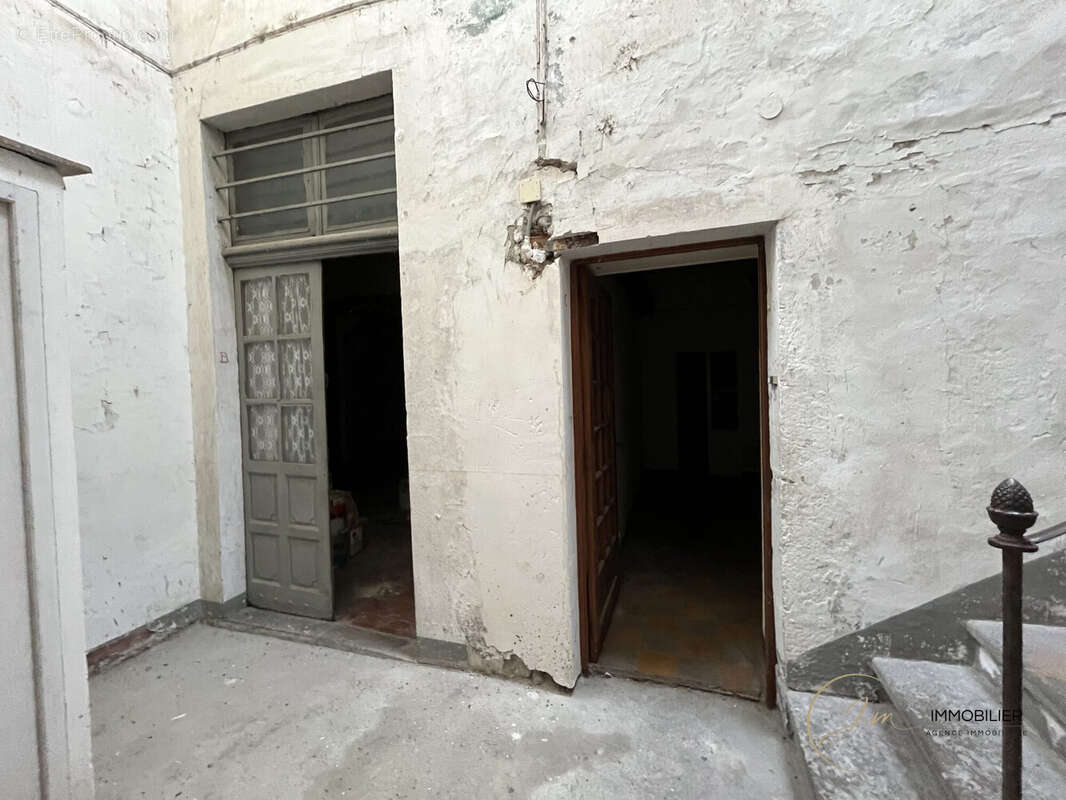 Appartement 350 m² à Ganges  - photo 3