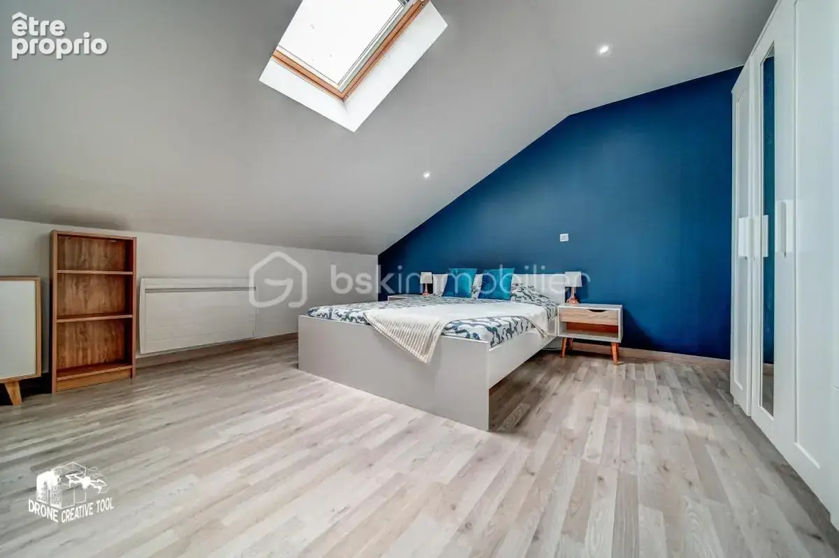 DUPLEX 149m2, 4 chambres, terrasse, garage, place de parking et cave - photo 6
