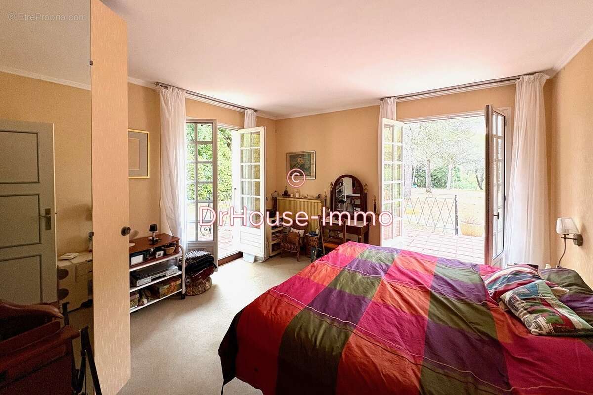 Maison à VILLEMOUSTAUSSOU