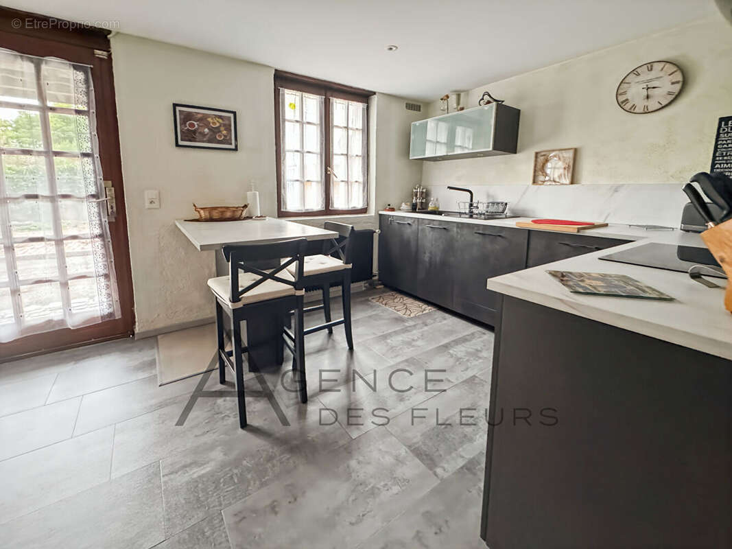 Maison à TOURVILLE-LA-RIVIERE