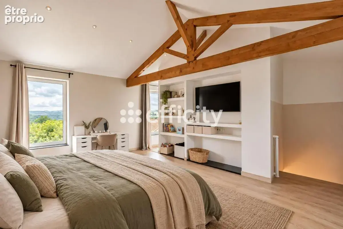 Maison 9 pièces 302 m² à vendre à Le Bois-D'oingt (69620) - photo 4